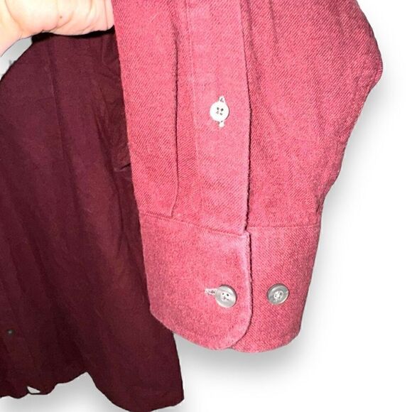 Burgundy UntuckIt Sherwood Flannel Button Down Shirt Size XL - Picture 5 of 8